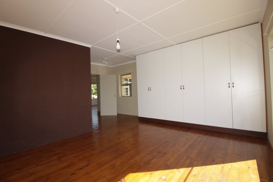 4 Bedroom Property for Sale in Wavecrest Eastern Cape